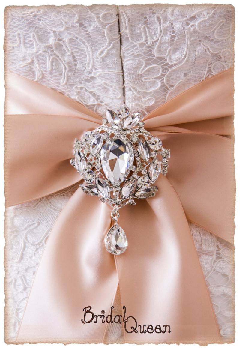 Großen Crystal Brosche Für Braut Schärpe, Schärpe Brosche, Große Hochzeit Bridal Pin Strass von BridalQueen