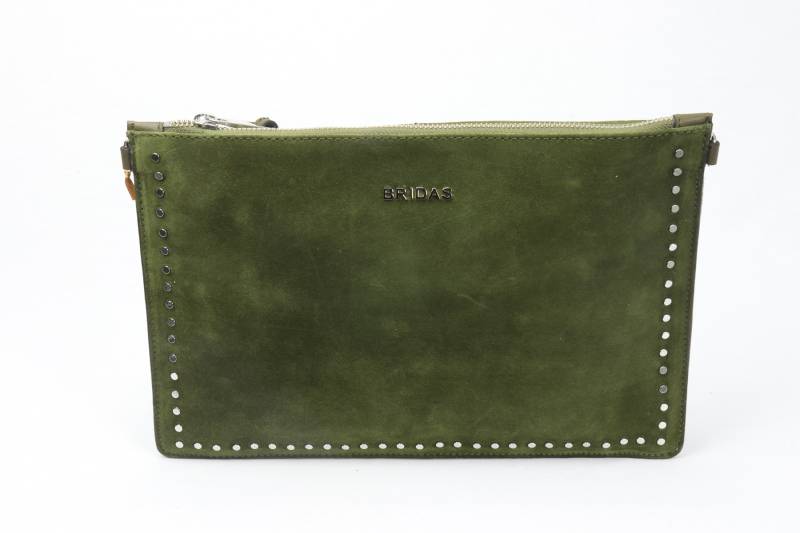 Bridas grüne Clutch aus Wildleder mit Nieten von Bridas