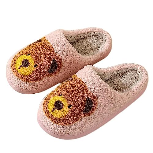 Hausschuhe mit Tiermuster – Hello Katze, Bär, Elch & Liebe Designs – Bequeme Memory-Schaum-Plüsch-Wolken-Hausschuhe für Paare & Zuhause, Bär Pink, 6.5-7 Women/5.5-6 Men von Bridge Cutters