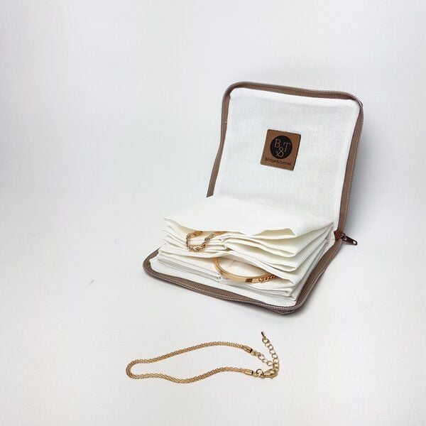 Bridge&Tunnel Schmucketui Leinen Big (Quadrat) von Bridge&Tunnel