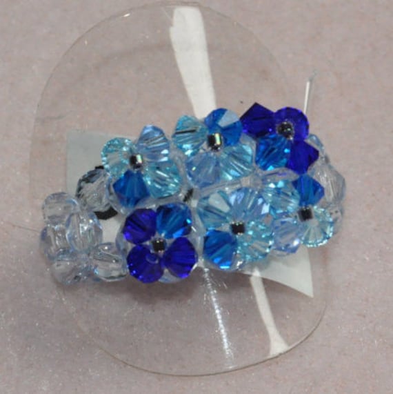 Ring 6 Blumen Ring 6 Blumen von BridgetBoM