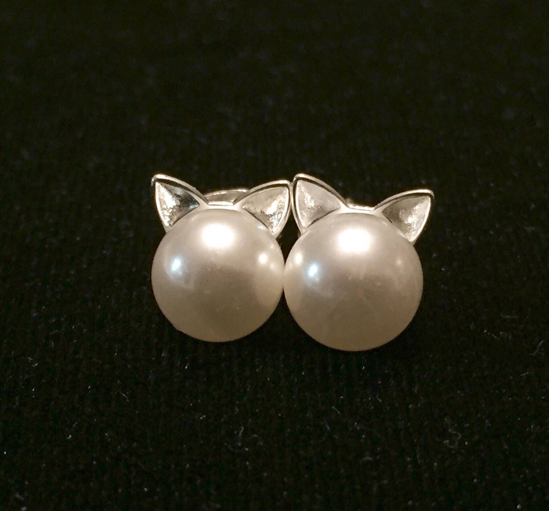 Katzenohren Perlen Ohrstecker. Katzenkopf Perlenohrringe. Katzen Ohrringe Katzenohren Perlen Ohrstecker. Katzenkopf Perlenohrringe. Katzen Ohrringe von BridleBlingCharms