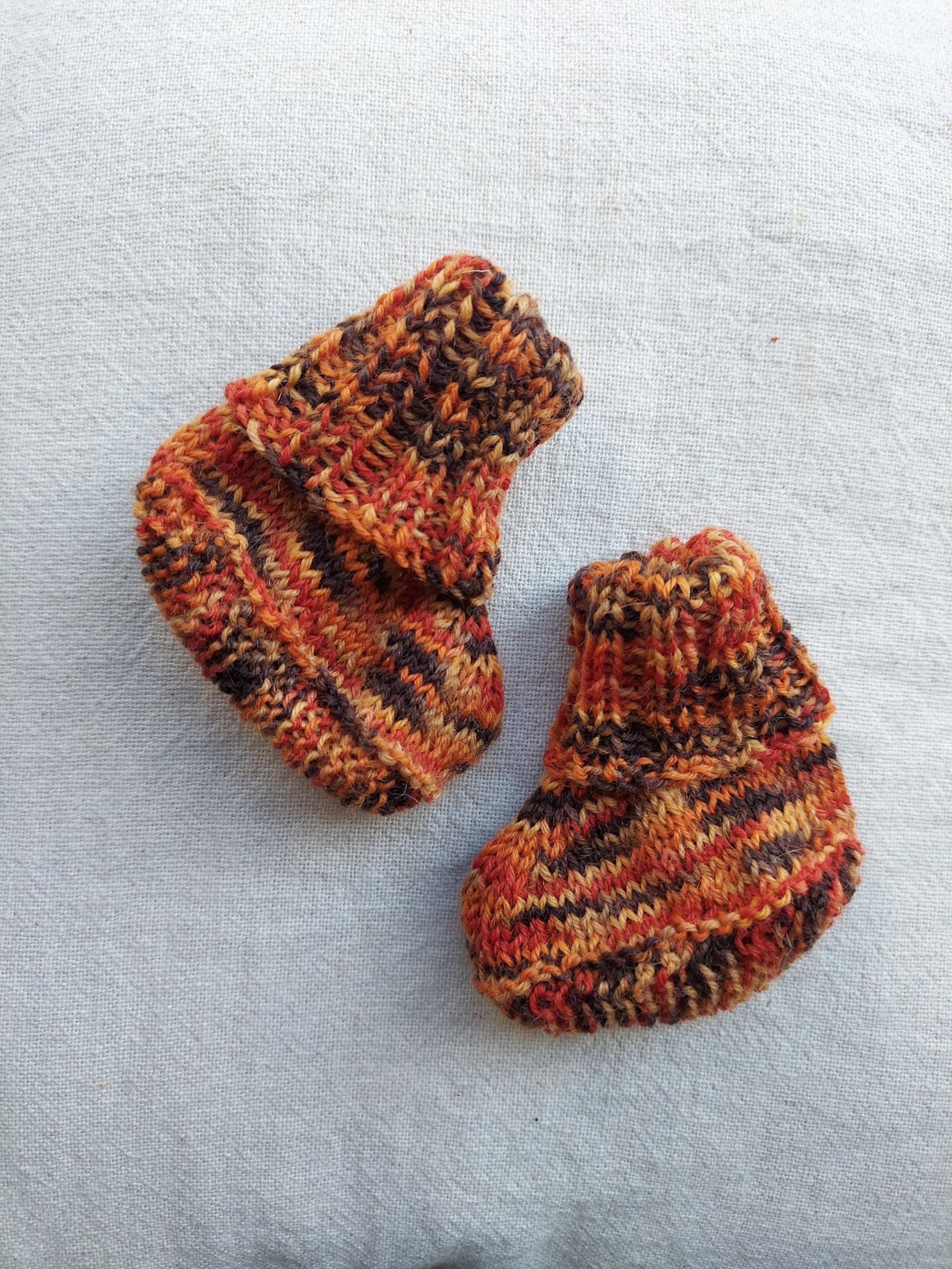 Baby Socken Rot Meliert von BrightsideKnitting