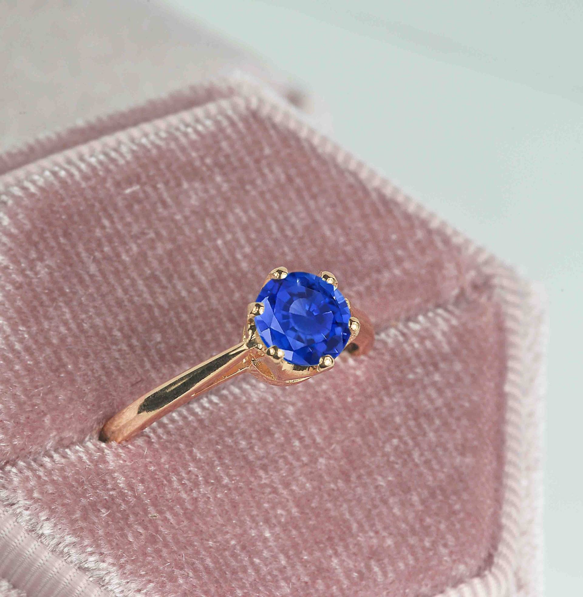 Blauer Saphir Sechs Zinken Zierliche Verlobungsring | Runde Blaue Jahrestag Ring 9K/14K/18K Rose Gold Braut Art Deco Für Sie von BrilliantRings