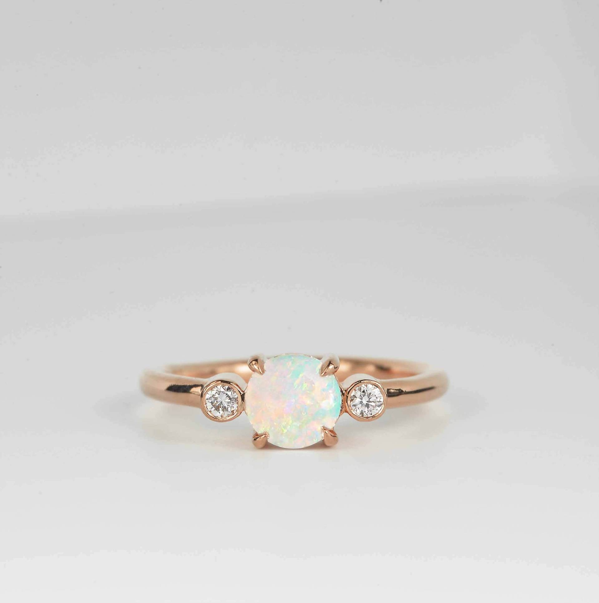 Opal Verlobungsring | Zierliche Und Diamant-Jubiläumsring Runde Diamant Braut Versprechen Art-Deco-Ring Weißer Luxus Einzigartige Ring von BrilliantRings