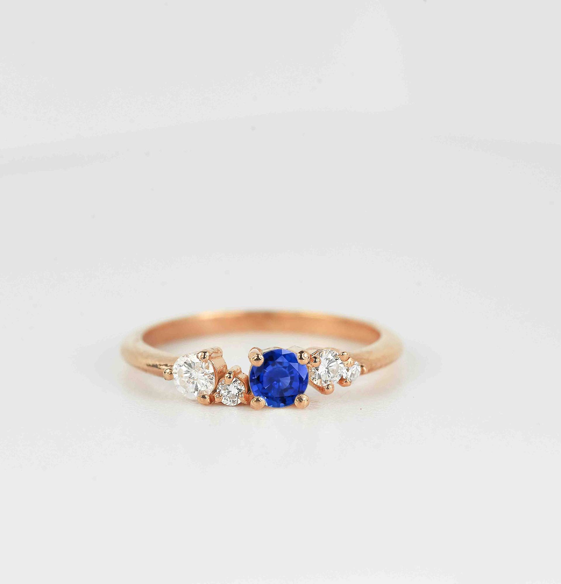 Runde Mittlere Blaue Saphir Verlobungsring | Diamant-Promi-Ring Diamant Multi-stein Versprechen Ring Vintage Inspiriert Rose Gold von BrilliantRings