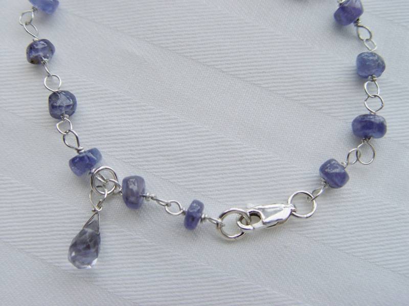 925 Silber Tansanit Zierliches Armband Karabinerverschluss Draht Gewickelt 925 Silber Tansanit Zierliches Armband Karabinerverschluss Draht Gewickelt von Brilliantikk