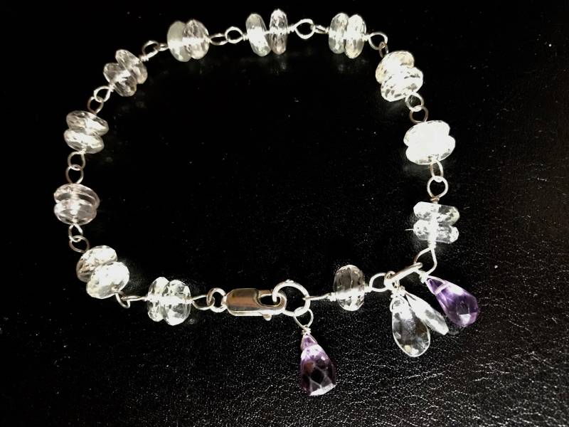 sterling Silber Aquamarin Armband Karabiner Verschluss Draht Gewickelt Briolette Charms sterling Silber Aquamarin Armband Karabiner Verschluss Draht Gewickelt Briolette Charms von Brilliantikk