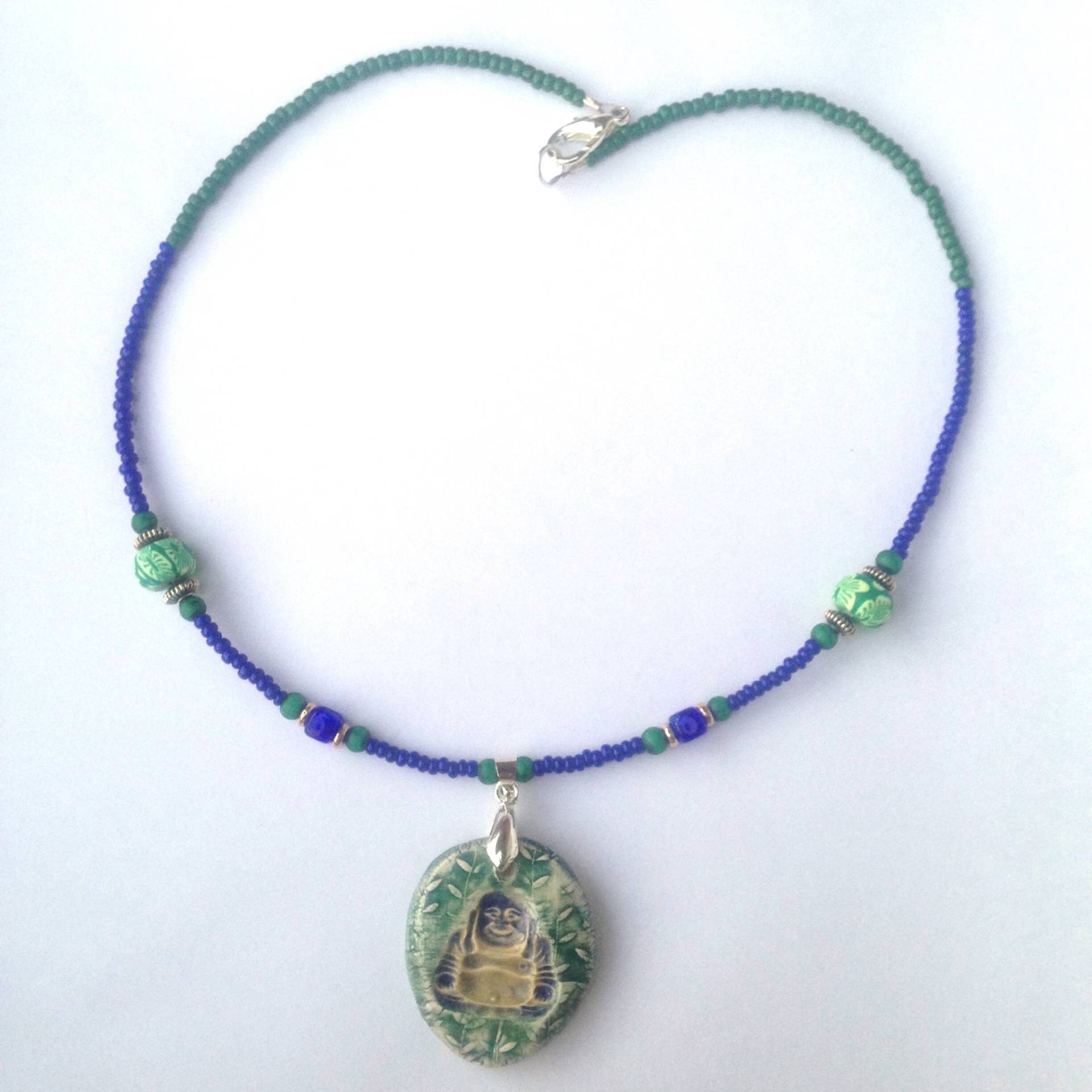 Buddha Halskette - Grün Und Blau von BrindamourJewelry