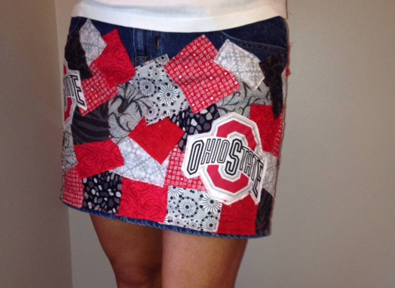 Benutzerdefinierte College Universität Tailgate Patch Jeansrock Damen Frauen Alle Größen von BritchesNBows