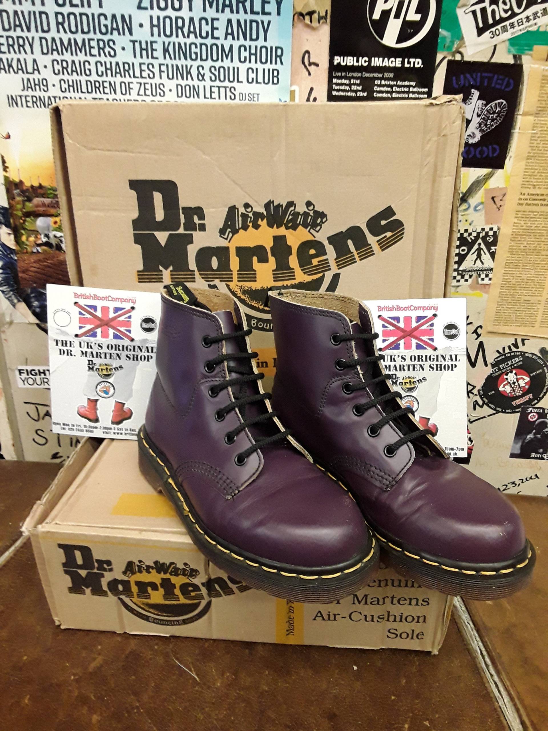 Dr Martens 8175 Made in England Lila 6 Loch Gr. 5 von BritishBootVintage