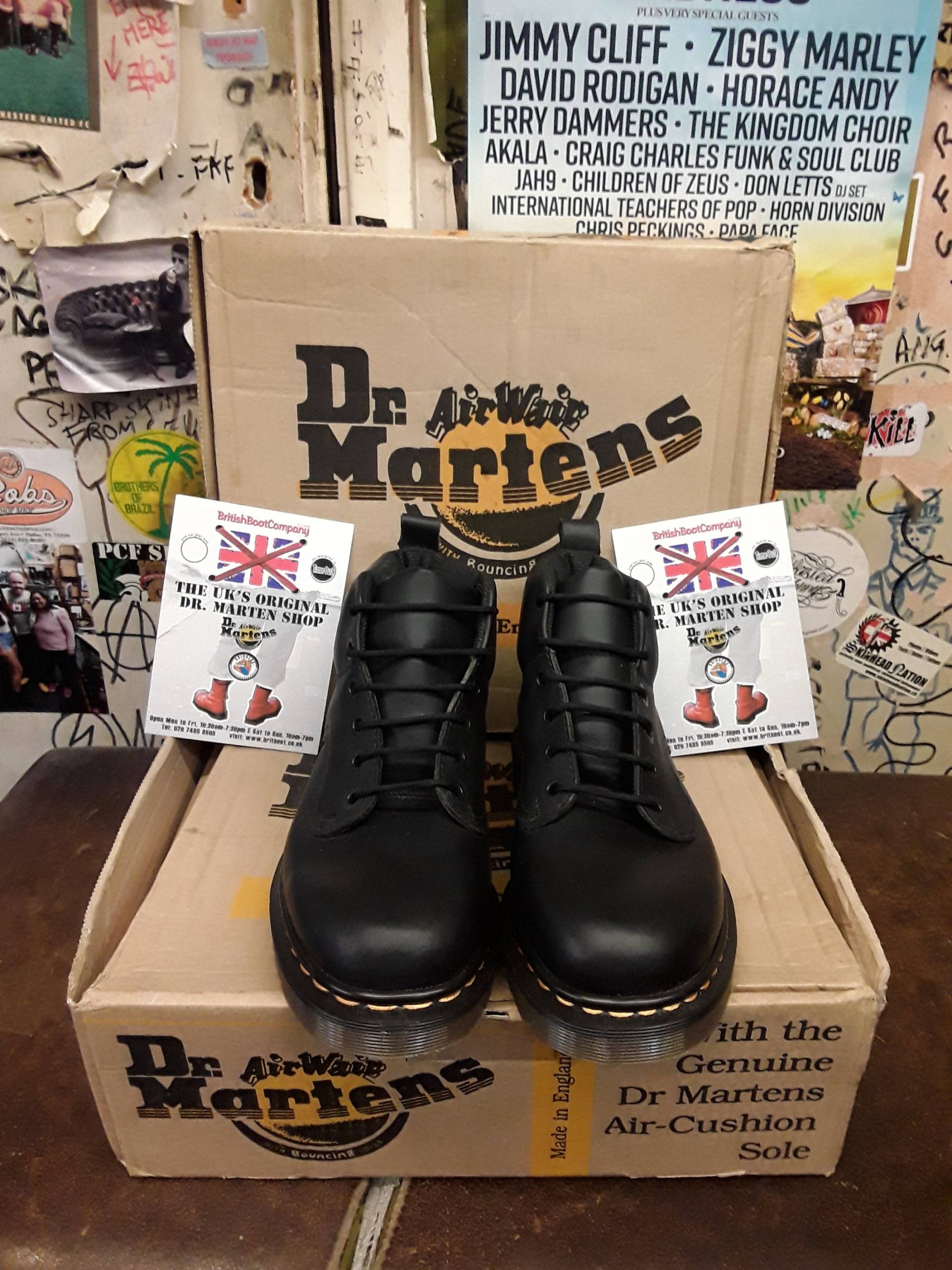 Dr Martens 8315 Made in England Schwarz Greasy 6 Loch Gr. 7 von BritishBootVintage