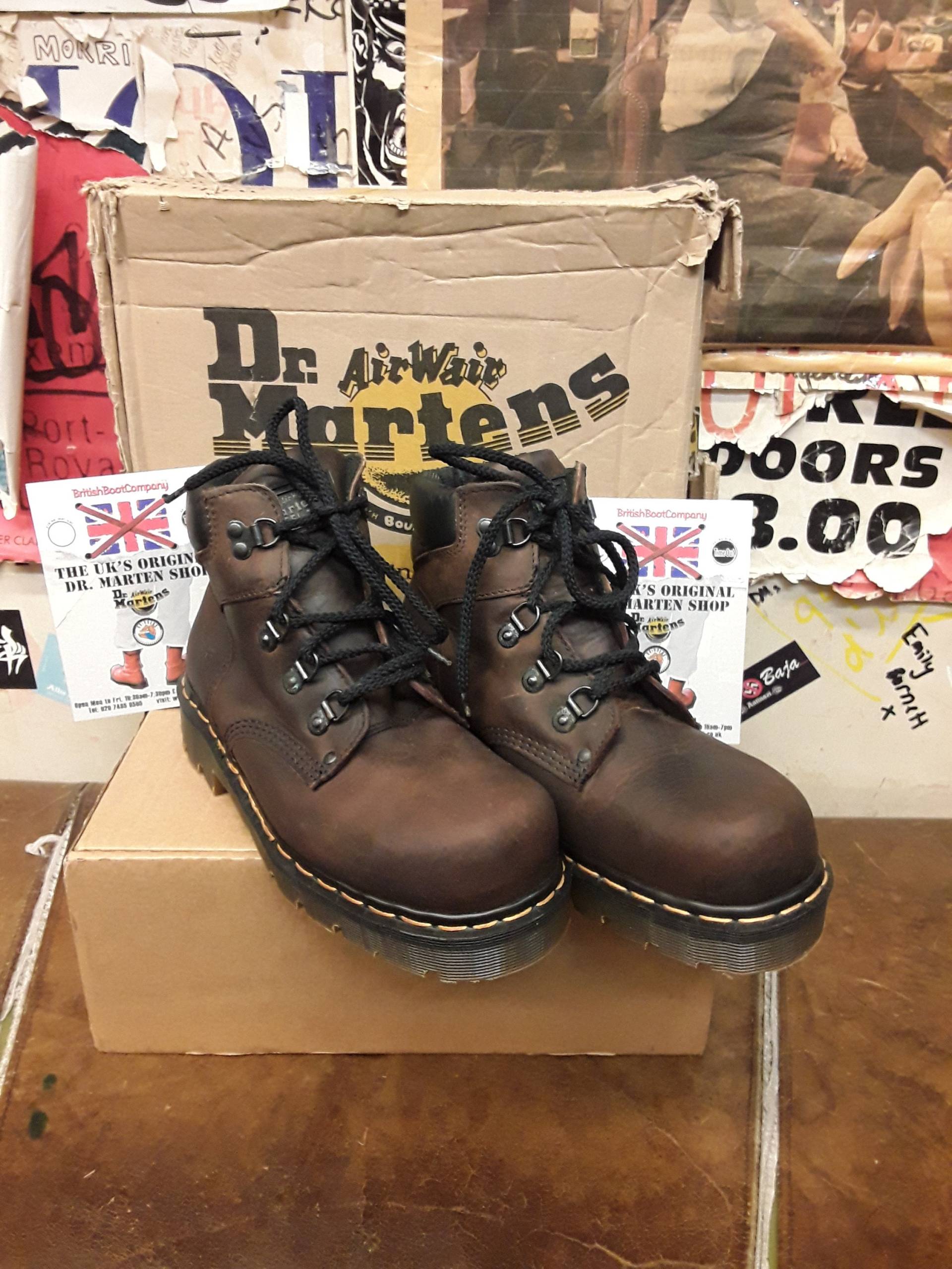 Dr Martens 8834 Gaucho Industrial Made in England Stiefel Verschiedene Größen von BritishBootVintage