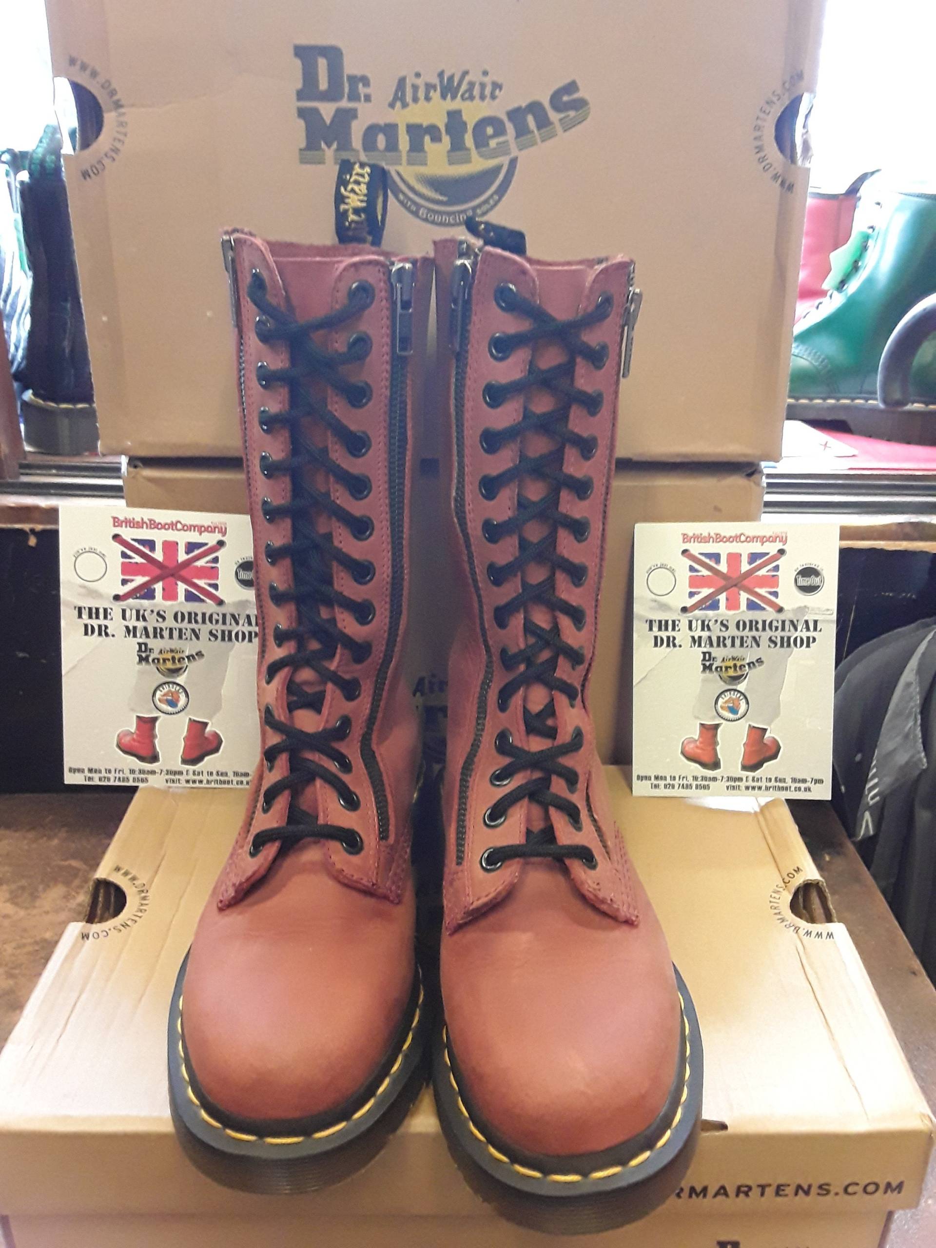 Dr Martens 9733 Double Zip 14 Loch Lachs Wildpferdchen Größe 3 von BritishBootVintage