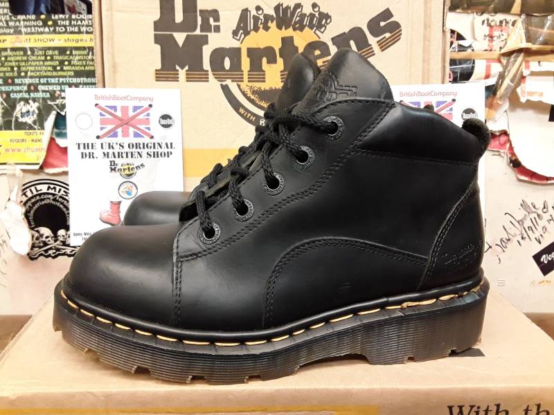 Dr Martens Made in England 8444 Schwarz Wanderschuh Verschiedene Größen von BritishBootVintage