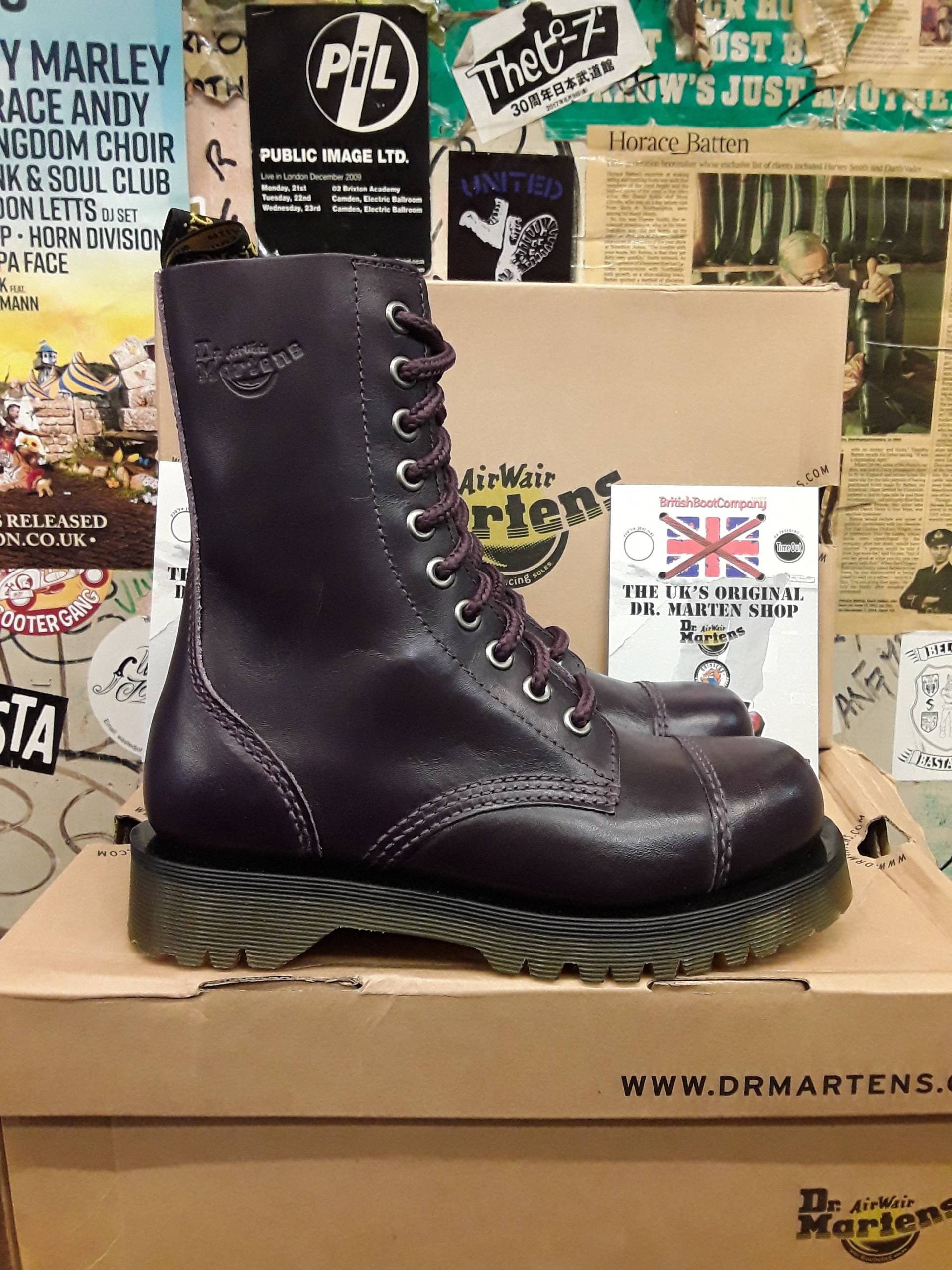 Dr Martens Purple Vintage, Größe Uk 3-6, 10 Hole Stitched Cap, Damen Lederstiefel/2B34 von BritishBootVintage