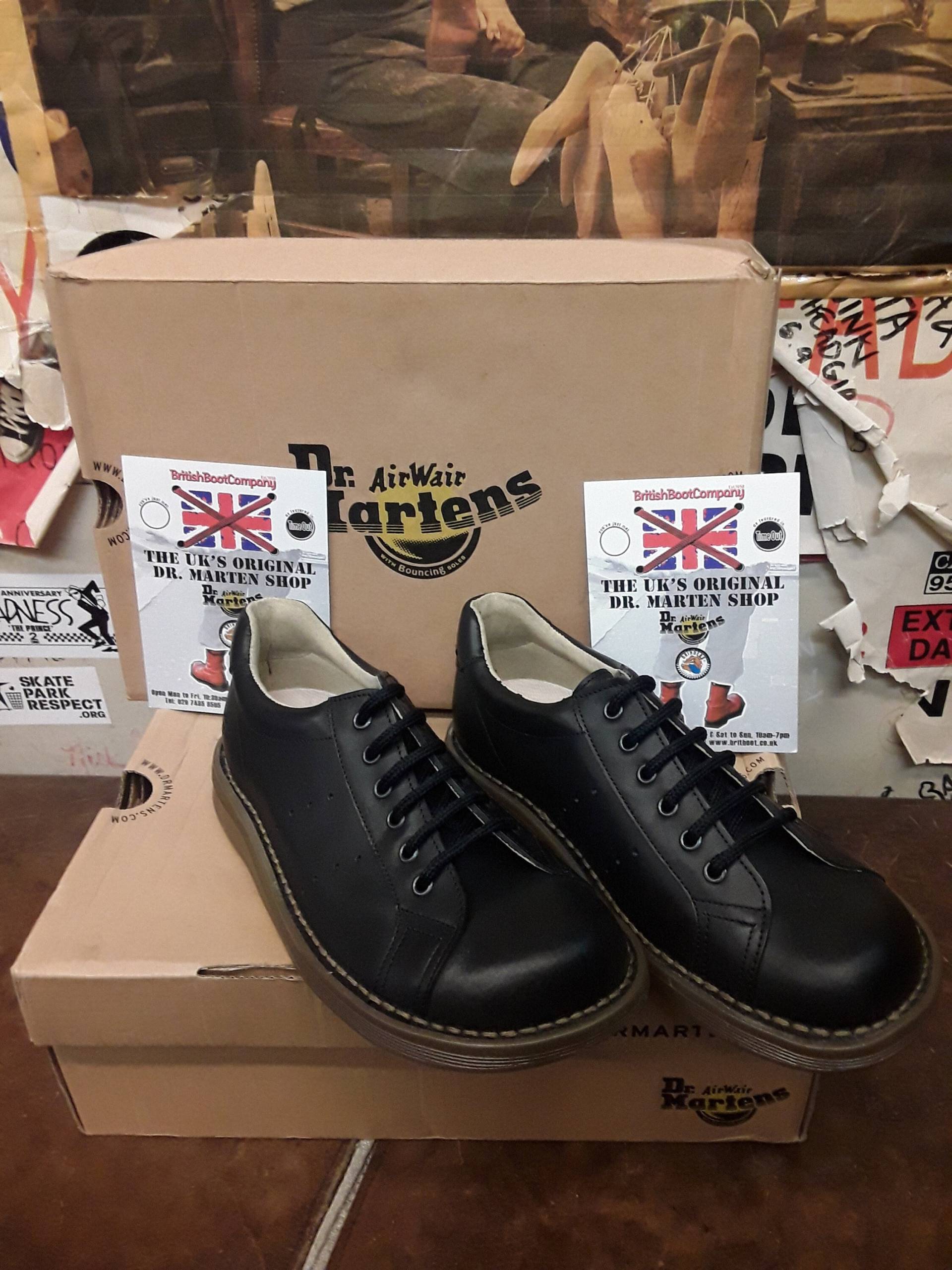 Dr Martens Starkes Schwarzes Leder, Damen Lederschuhe/Verschiedene Größen 8A58 von BritishBootVintage