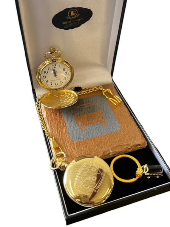 Campervan Gravur Geschenkset Gold Taschenuhr Wohnmobil Schlüsselanhänger Schiefer Getränke Untersetzer Rv Camper Van Bus Personalisiert in Luxus Campervan Gravur Geschenkset Gold Taschenuhr Wohnmobil Schlüsselanhänger Schiefer Getränke Untersetzer Rv Camper Van Bus Personalisiert in Luxus von BritishGoldCompany