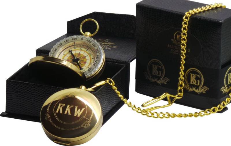 Gold Messing Kompass Graviert Personalisiert in Geschenk-Etui Mit Taschenkette Luxus-Geschenk-Etui Zu Fuß Wandern Reisen Camping Geschenke von BritishGoldCompany