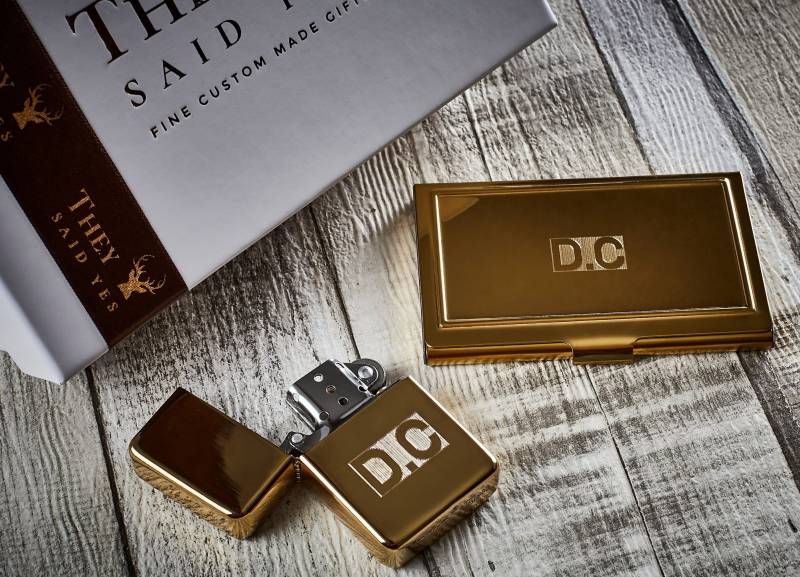 Personalisierte Gold Kartenetui Und Zigarettenanzünder Business Credit Id Mitgliedspasshalter Individuell Gravierte Luxus Geschenkset von BritishGoldCompany