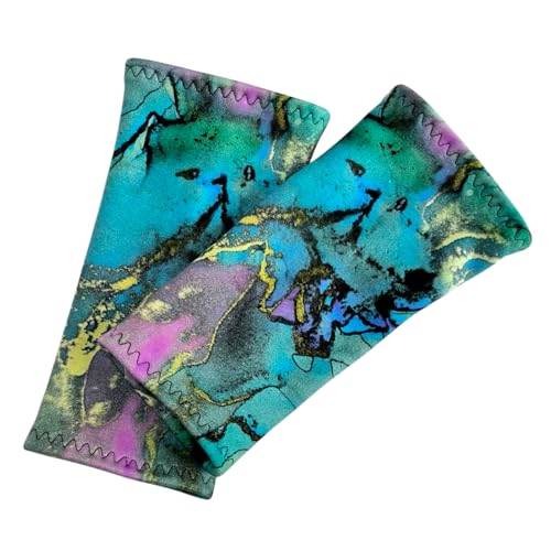 Britta Meier Armstulpen/Pulswärmer (Alpenfleece) in wunderschönen Motiven oder Uni mit Ziernähten für Damen aus meiner Nähwerkstatt in Ostfriesland. (ART-grün) von Britta Meier