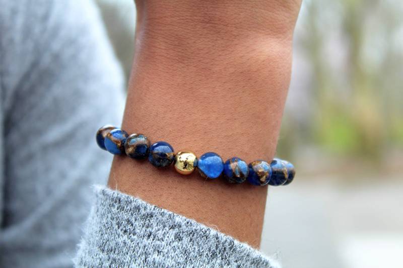 Blauer Kobalt Opal Mit Bronzit Marmorierter Quarz 6mm & 8mm Armband Goldener Knotenabdeckung Blauer Kobalt Opal Mit Bronzit Marmorierter Quarz 6mm & 8mm Armband Goldener Knotenabdeckung von BrittanysBeadsShop