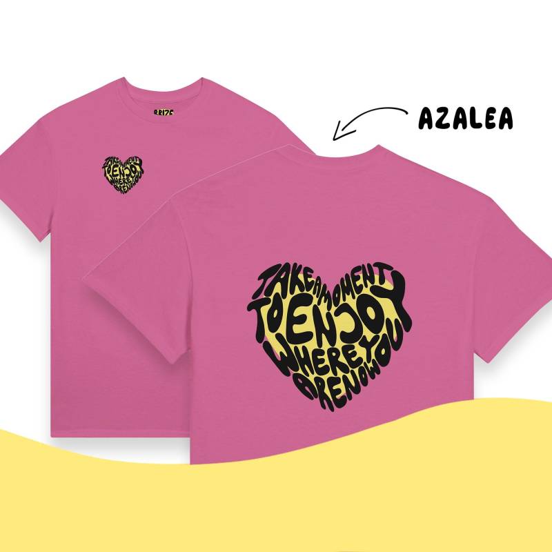 Nimm Dir Einen Moment Zeit Um Zu Genießen, Wo Du Jetzt Bist - Erhebendes Herz Design Positivität Ultra Cotton Unisex Rundhals-T-Shirt | Gildan 2000 von BrizeStudio