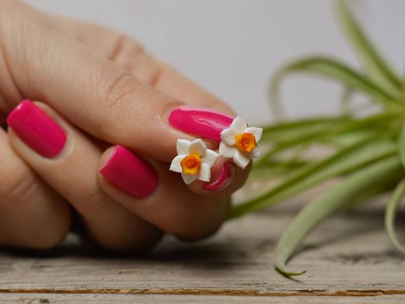 Handgemachte Narzisse Blume Ohrstecker Titan Ohrstecker von Brlogarka