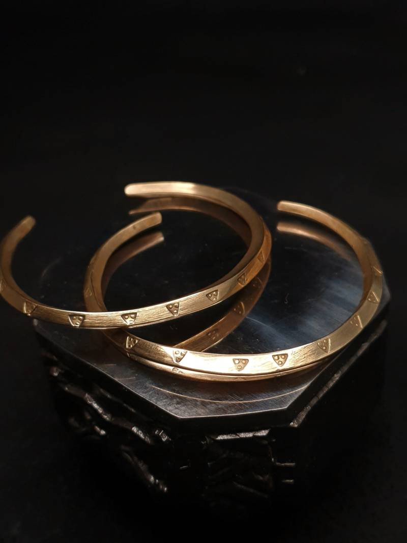 Wikinger Armreif Schottland England Frühmittelalter Schmuck Messing Silber Dark Age Nordsee Vikings Ireland Skandinavien Handel Hacksilber von BrokkrCraft