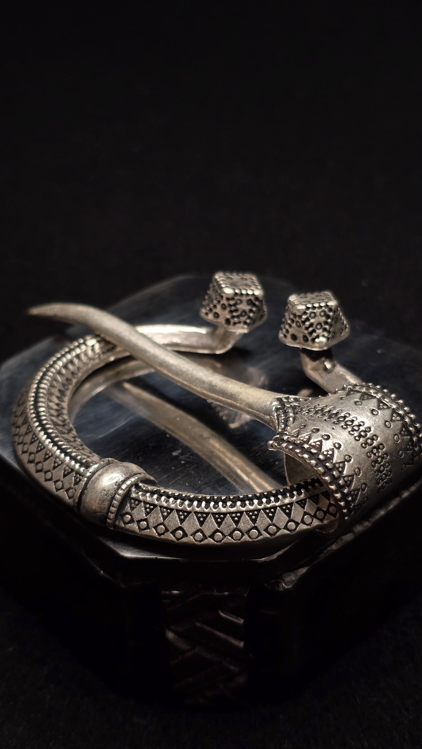 Wikinger Fibel Hufeisen Polyeder Gotland Birka Ostsee Vikings Mittelalter Rus Baltikum Reenactment Frühmittelalter von BrokkrCraft