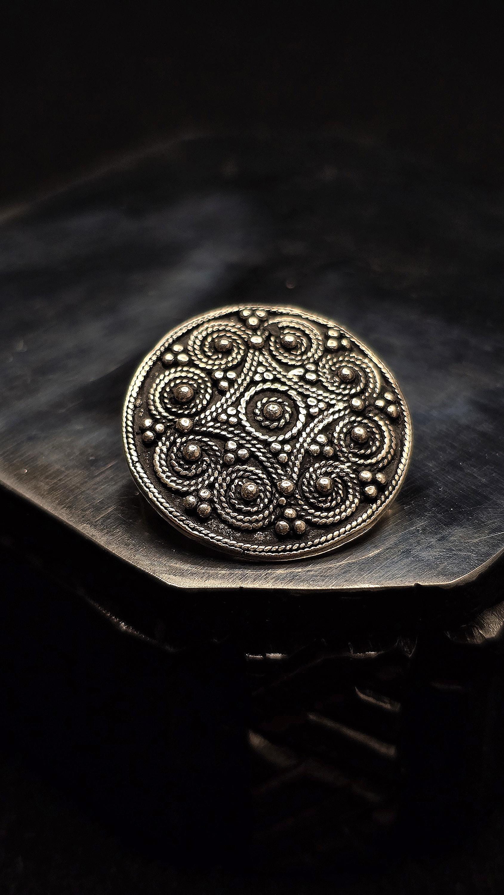 Wikinger Scheibenfibel Filigran Dänemark Fibel Gotland Birka Ostsee Vikings Mittelalter Rus Baltikum Reenactment Frühmittelalter von BrokkrCraft