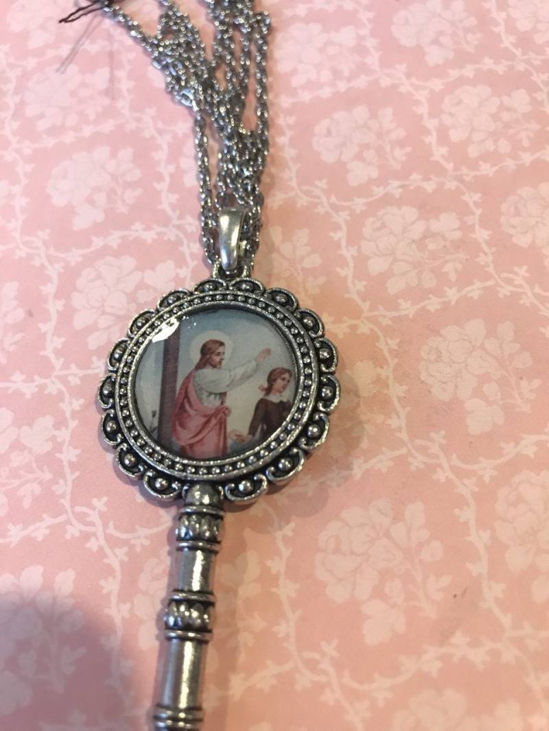 Jesus Anhänger Silber Schlüssel Halskette - Religiöser Christlicher Glaube Und Gnade Taufe Kirchengebet Jesus Anhänger Silber Schlüssel Halskette - Religiöser Christlicher Glaube Und Gnade Taufe Kirchengebet von BrontePressJewelry