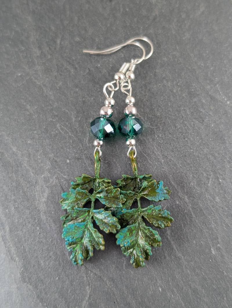 Fun Hand Patinierte Grün Grünspan Stil Wald Eichenblatt Und Ab Kristall Ohrringe, Durchbohrt, Schmuck, Uk Verkäufer von Brontique