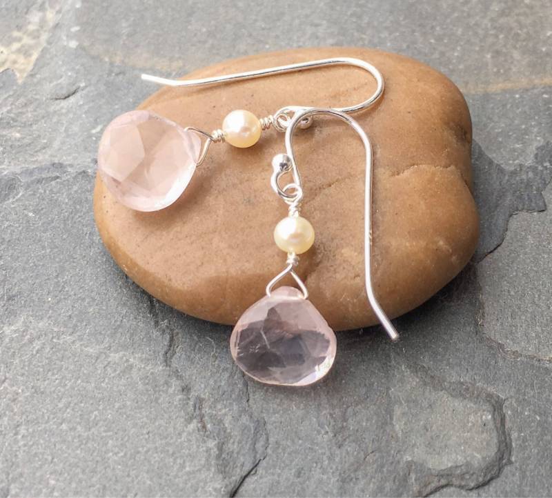 Rosenquarz Ohrringe Mit Perlen, Sterling Silber Rosenquarz Ohrringe Mit Perlen, Sterling Silber von BronzeLeafStudio