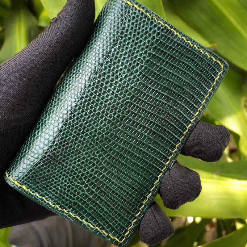Custom Card Wallet - Dunkelgrün Und Rote Lizad von BrosLeatherVN