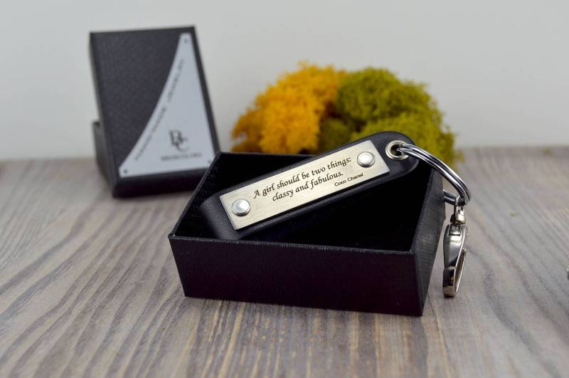 Personalisiertes Zitat Schlüsselbund, Individueller Lederschlüsselanhänger, Individuelles Leder & Edelstahl, Personalisierter Stahl von BroscolorsDesign