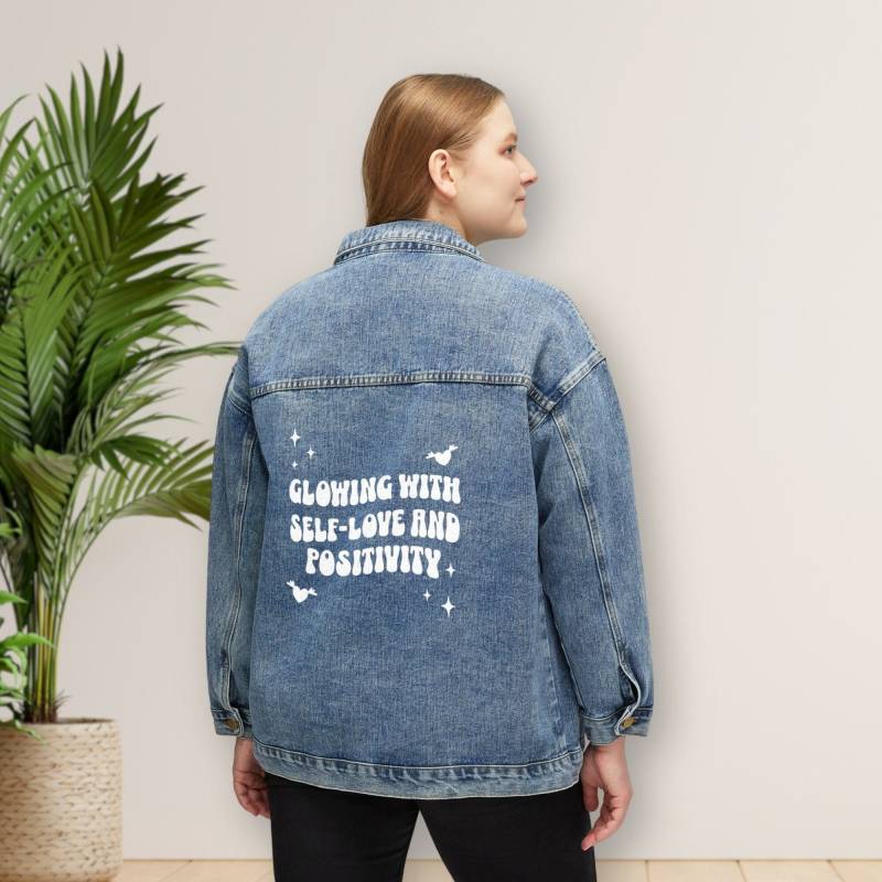 Vintage Jeansjacke Frauen Selbstliebe Positivität Affirmation Geschenk Für Ihren Geburtstag Einzigartige Frauenkleidung von BruCreated