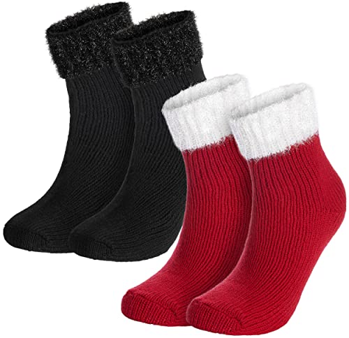 BRUBAKER 2er Pack Warme Damen Socken Schwarz Rot Mix - flauschige Weihnachtssocken - Bequeme Bettsocken Kuschelsocken - Wintersocken mit Glitzer Bund - Winter Geschenk für Weihnachten EU 35-38 von BRUBAKER