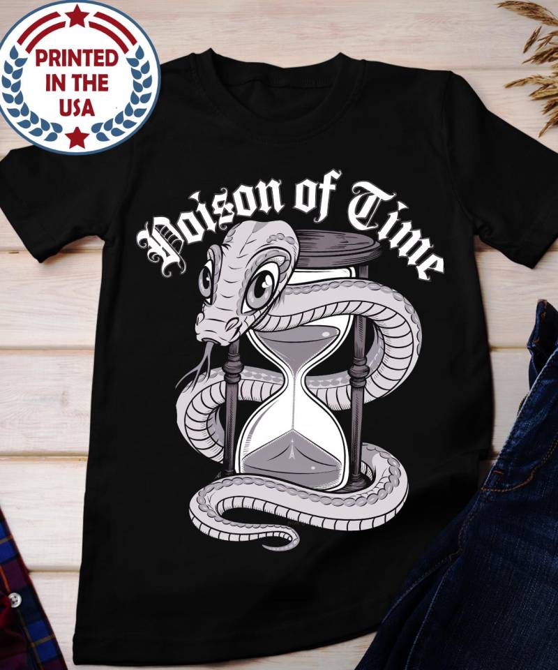 Schlange Mit Sanduhr Unisex T-Shirt, Gift Der Zeit Die Läuft Aus Goth Top, Gothic Emogoth Shirt, Grunge Timepiece Kleidung von BruhCatShirts