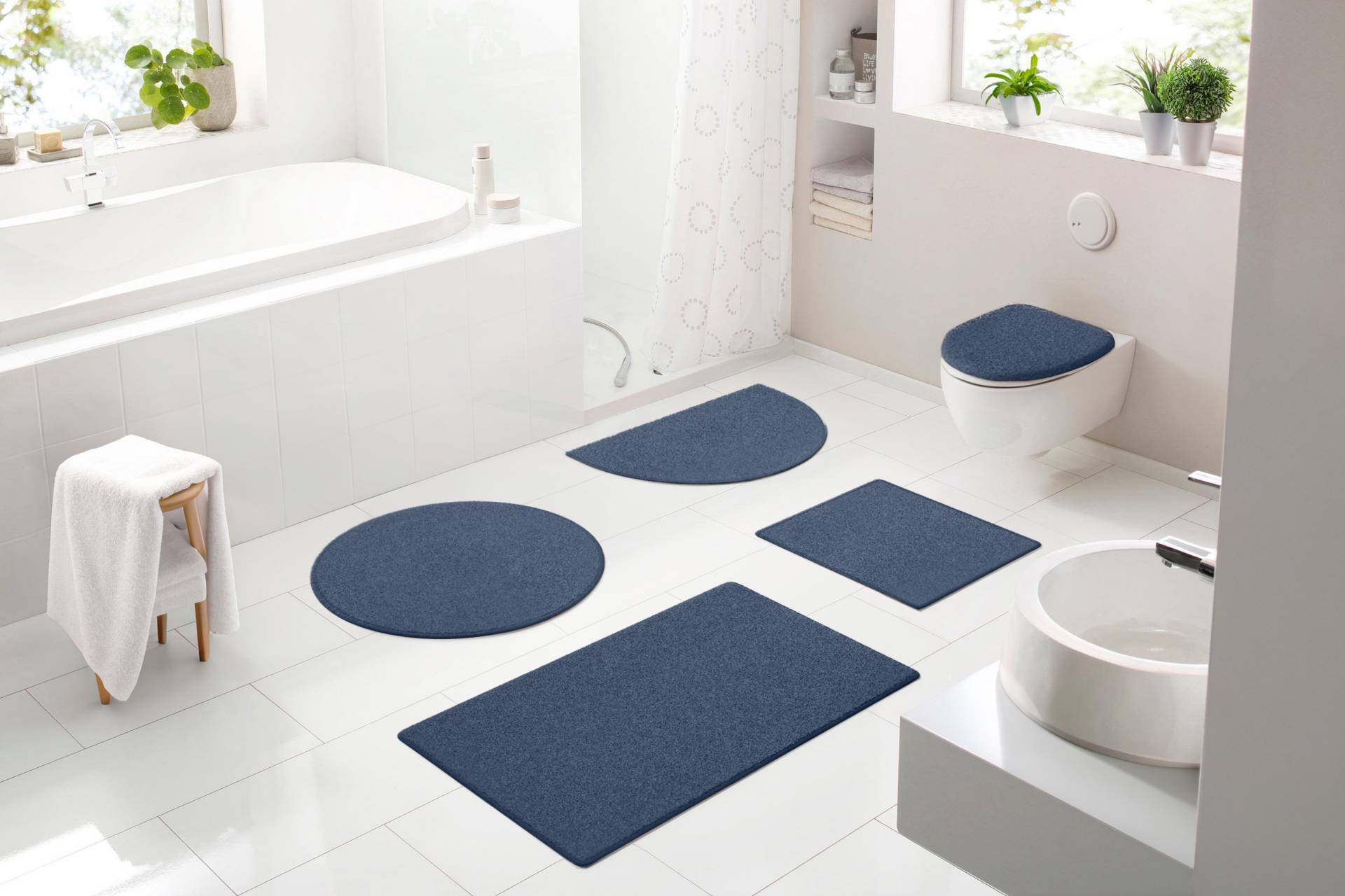 Bruno Banani Badematte "Danny", rutschhemmend beschichtet, schnell trocknend, Made in Europe, einfarbiger Badteppich von Bruno Banani