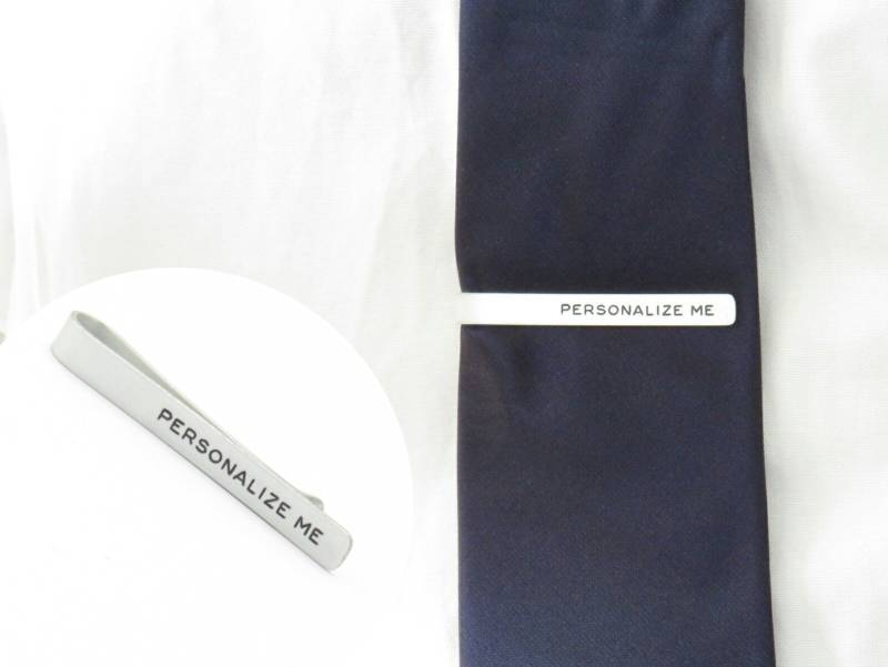 Personalisierte Krawattenklammer Aus Aluminium Mit Gravur Personalisierte Krawattenklammer Aus Aluminium Mit Gravur von BrunoBijoux