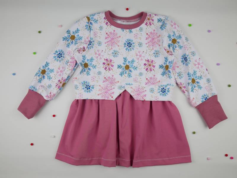 Girly Sweater Weihnachtspullover Weihnachtsshirt von BrunoandPeach