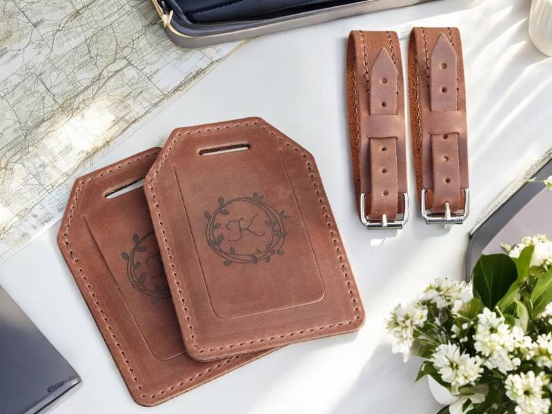 Personalisierter Gepäckanhänger Aus Vollleder, Mit Monogramm Reiseanhänger Personalisierter Gepäckanhänger Aus Vollleder, Mit Monogramm Reiseanhänger von BruteHandcraft