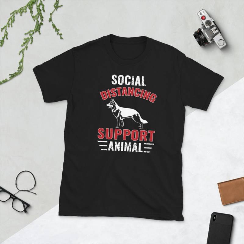 Deutscher Schäferhund - Social Distancing Unterstützung Tier T-Shirt | Unisex Sizing von BubbasRuffLife