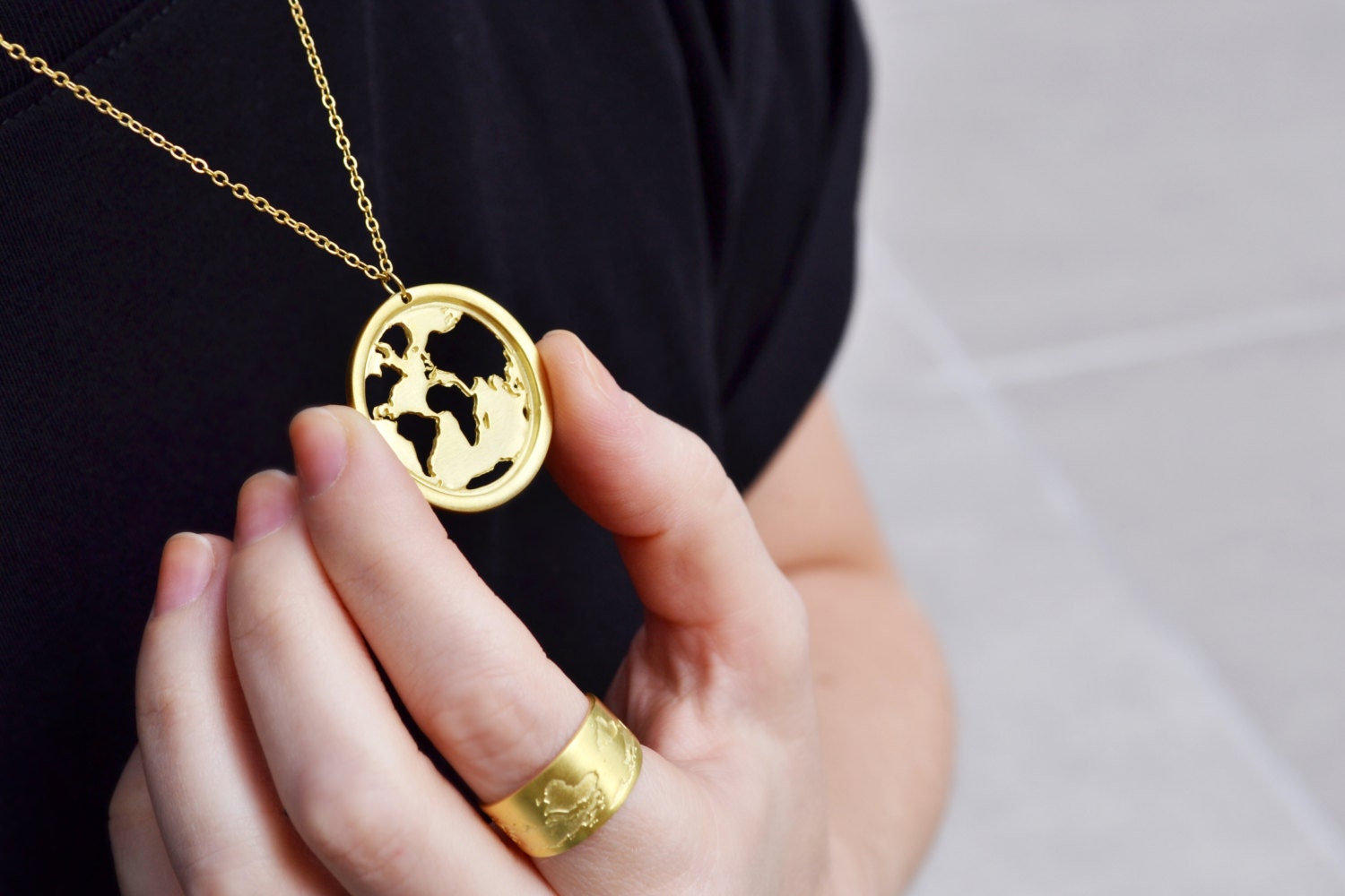 Weltkarte Halskette Handgemachter Reise Schmuck Geschenk Für Frauen, Fernweh Anhänger in Gold Oder Silber, Weihnachtsgeschenk Sie von Bubblebox