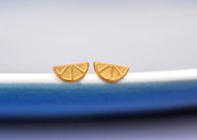Winzige Gold Limetten Ohrstecker - Handgemachte Obst Ohrringe von Bubblebox