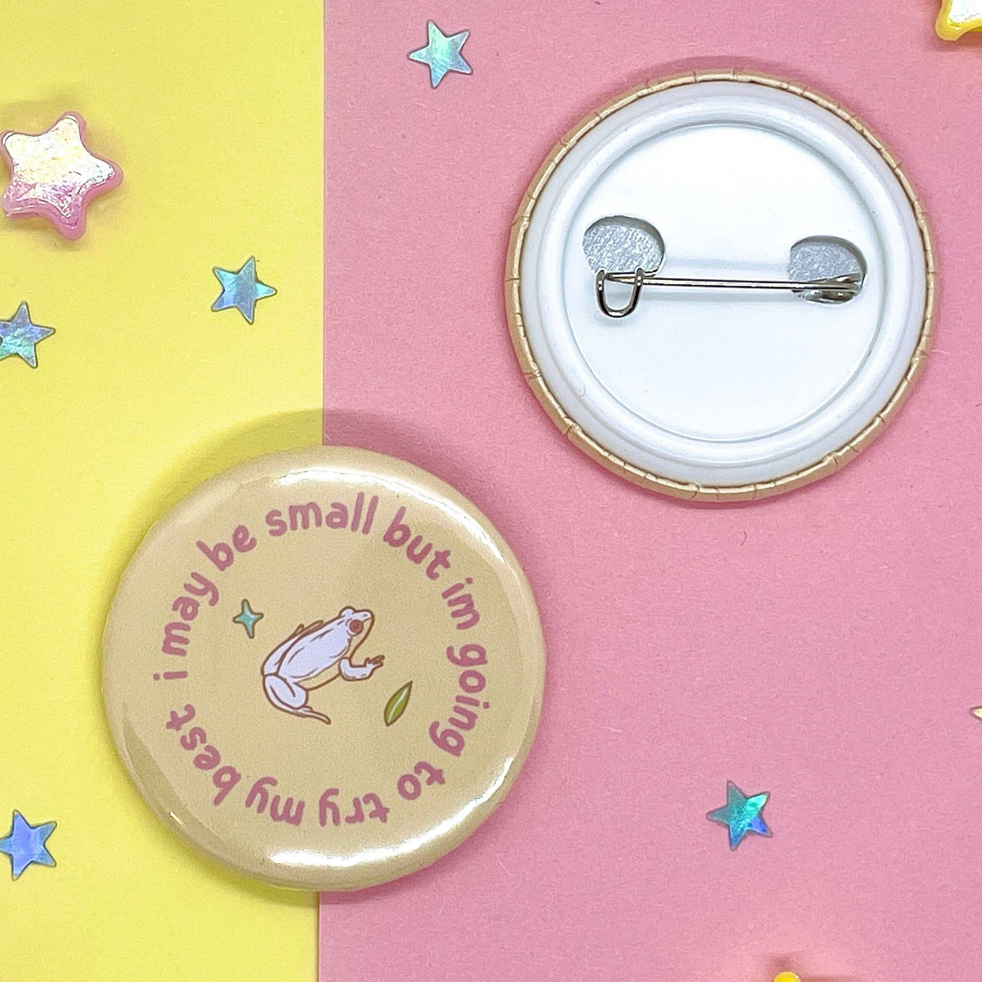 Frosch Anstecknadel | Frösche Pin Back Affirmation Abzeichen Positive Stifte Für Mentale Gesundheit 37 Mm Handarbeit Selbstliebe Frosch Anstecknadel | Frösche Pin Back Affirmation Abzeichen Positive Stifte Für Mentale Gesundheit 37 Mm Handarbeit Selbstliebe von BubblesArtCraft
