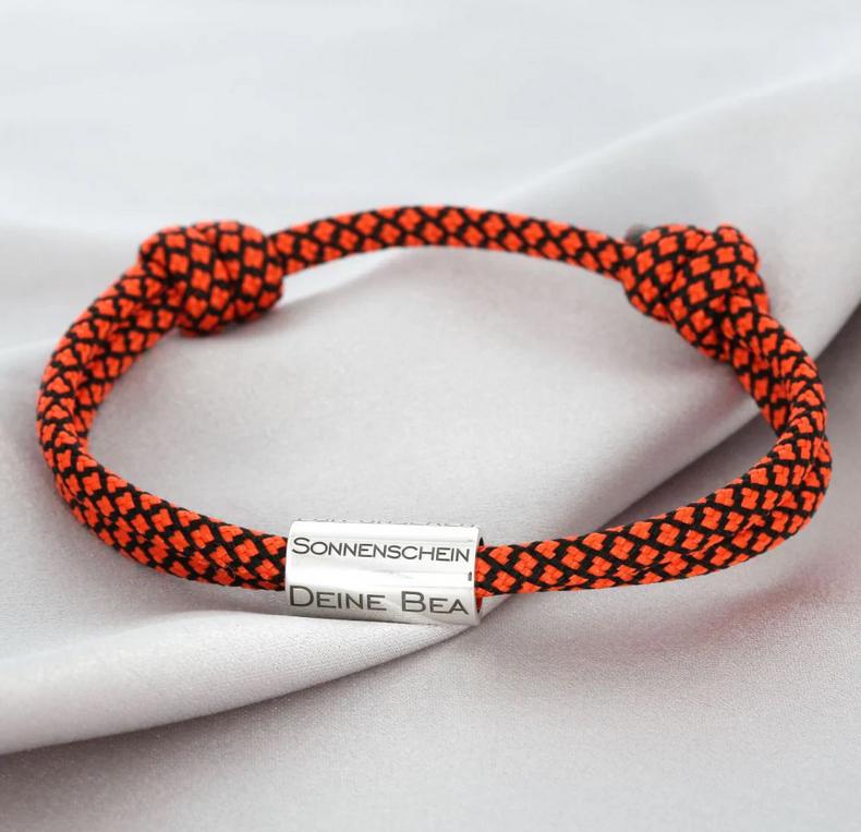 Armband Segelseil Gravur - 4mm Schwarz Orange Kariert -Anhänger Rolle Designerarmband Mann Herren Text Männerarmband Sportler Bubidu von BubiduDE