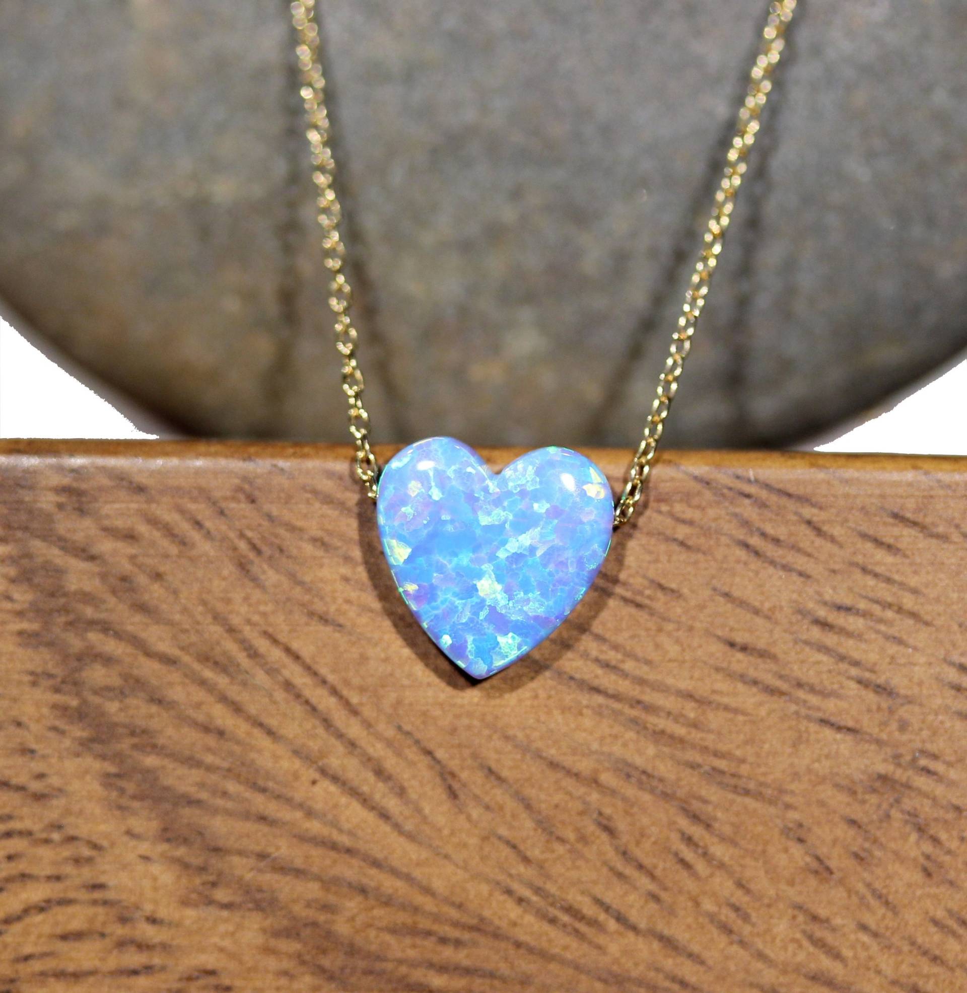 Blaue Herz Halskette, Opal Liebe Regenbogen Anhänger, Bff Geschenkidee, Gold Halskette Blaue Herz Halskette, Opal Liebe Regenbogen Anhänger, Bff Geschenkidee, Gold Halskette von BubuRuby
