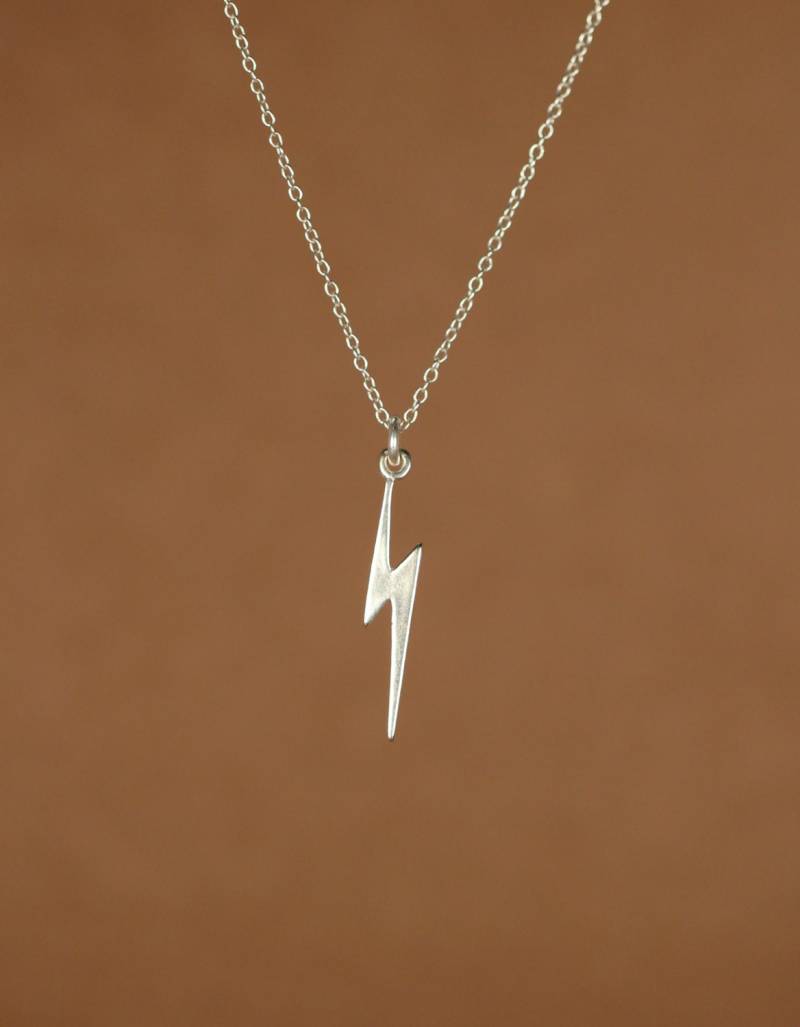 Blitzschlag Kette - Donnerkeil Aus Sterlingsilber Goldener Blitz Sturmjager Süße Geschenkidee Regenwetter Blitzschlag Kette - Donnerkeil Aus Sterlingsilber Goldener Blitz Sturmjager Süße Geschenkidee Regenwetter von BubuRuby